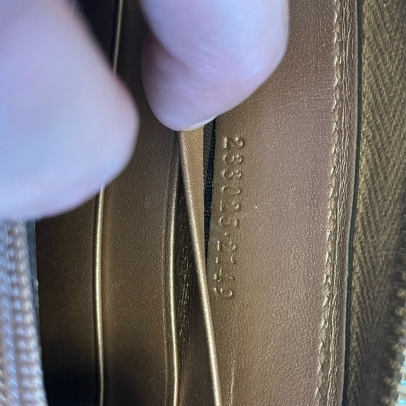 Gucci Guccissima Wallet - Picture 5 of 11